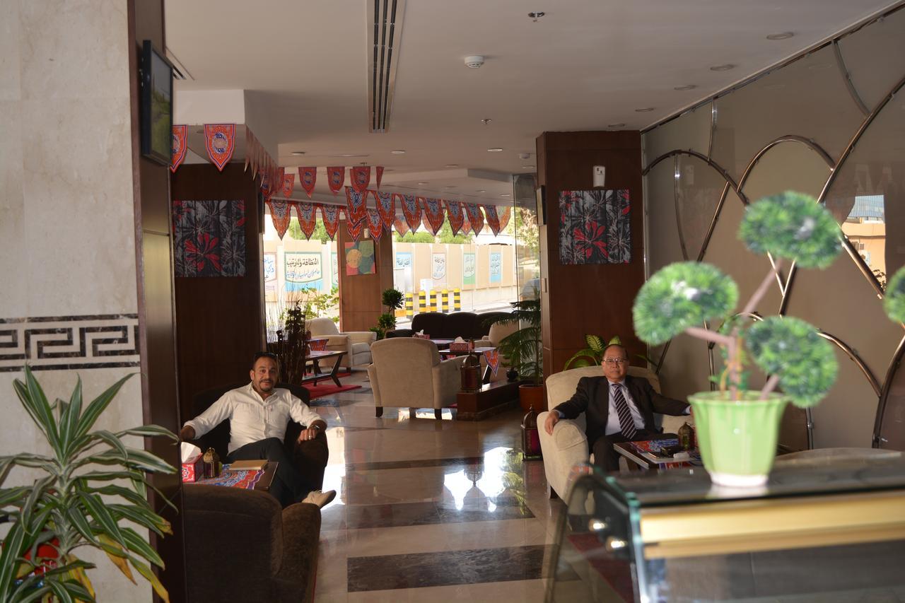 钻石套房酒店 Nadinah 外观 照片